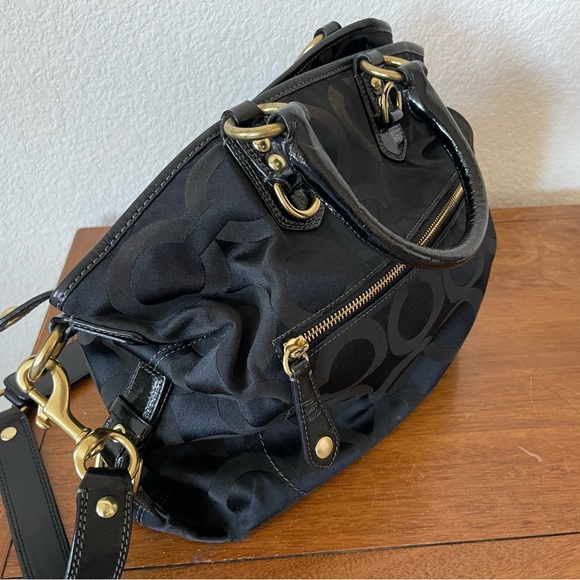 Coach - Picture 3 of 3